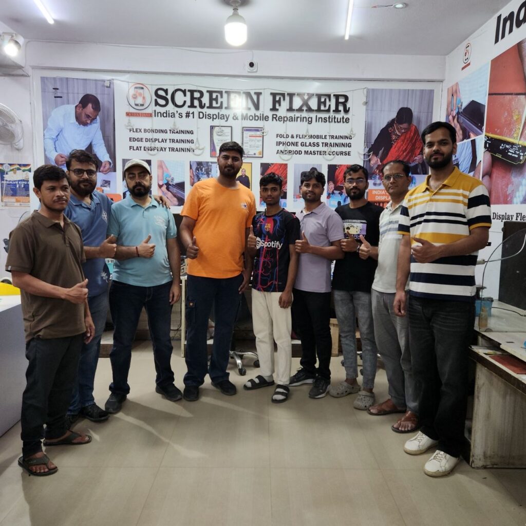 screenfixer training institute 3 Screen Fixer Mobile Repairing Institute | Students