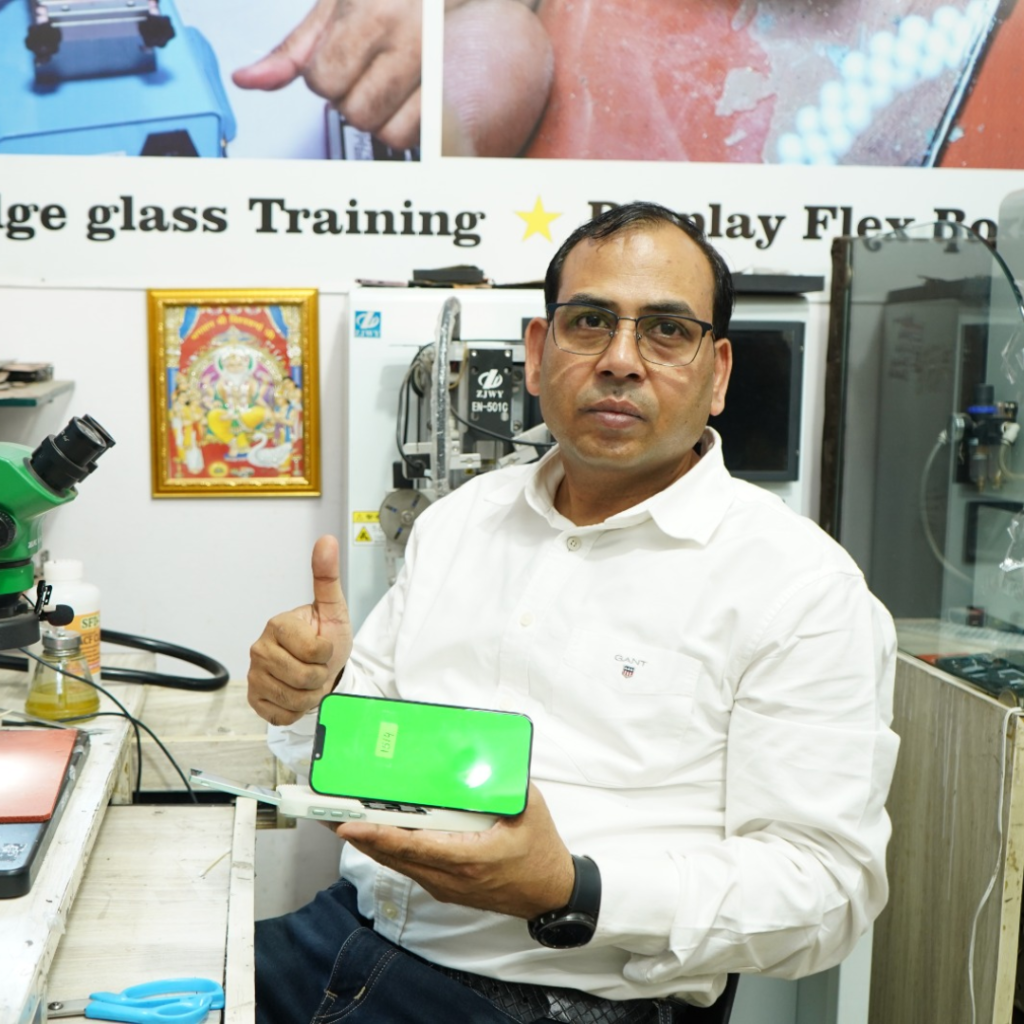 How to Choose the Best Mobile Repairing Institute in Delhi?
